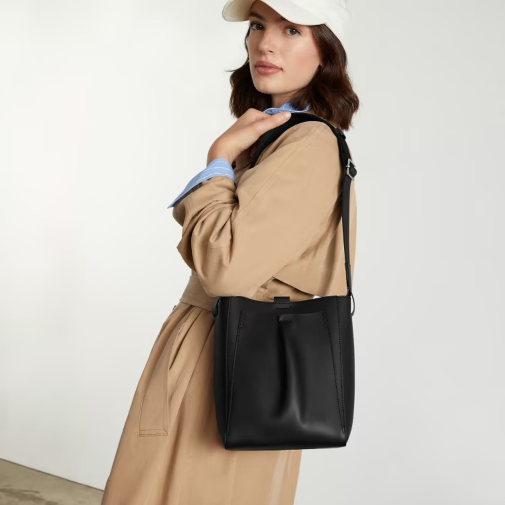 NWT Everlane The Italian Leather Mini Studio Bag in black - Picture 2 of 8